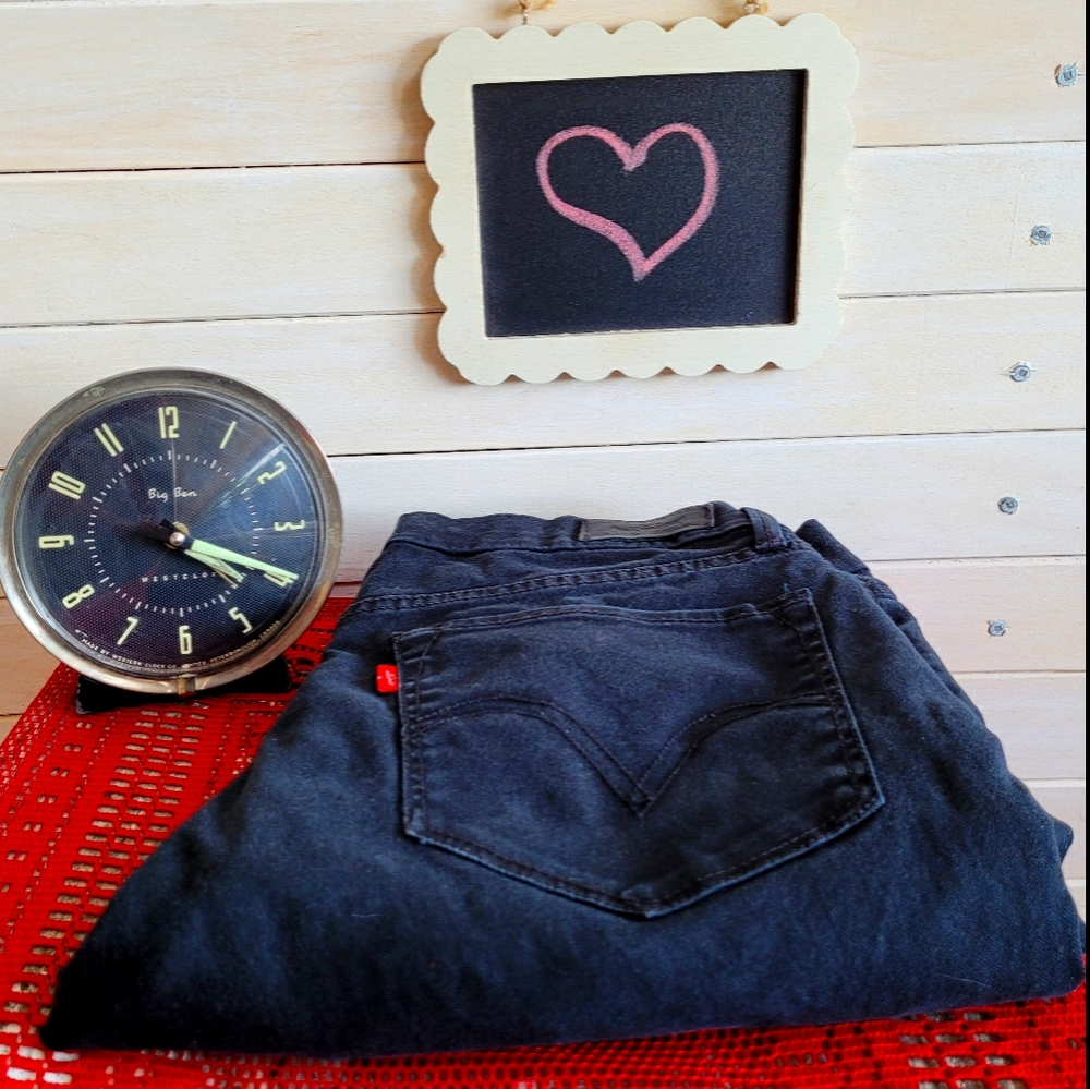 Levi's Low Waisted Skinny Jeans